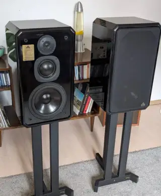 PILOT CD 400 MK III, špičkově hrající regálovky s vysokou PC