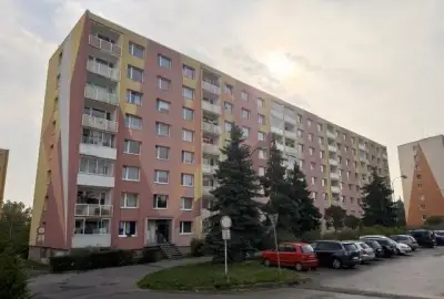 Pronájem bytu 2+1 Chomutov, ul. Písečná 5052