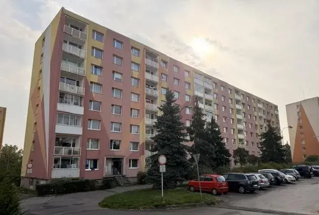Pronájem bytu 2+1 Chomutov, ul. Písečná 5052