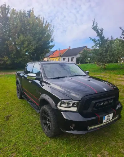 Dodge RAM – 2017, 8 000 km