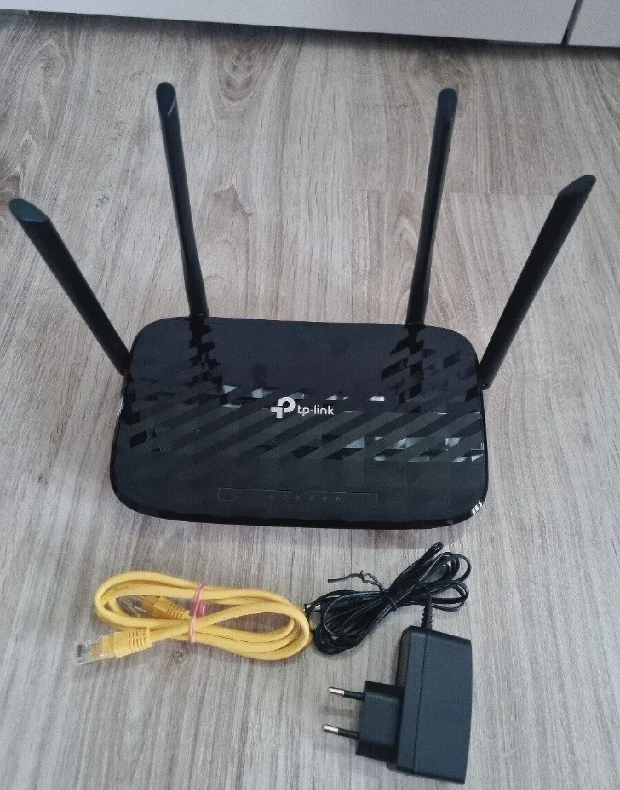 nový WiFi router TP-Link EC225-G5 AC1300 dual AP, 3x GLAN