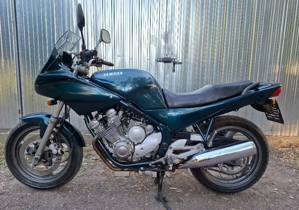 Yamaha XJ 600S
