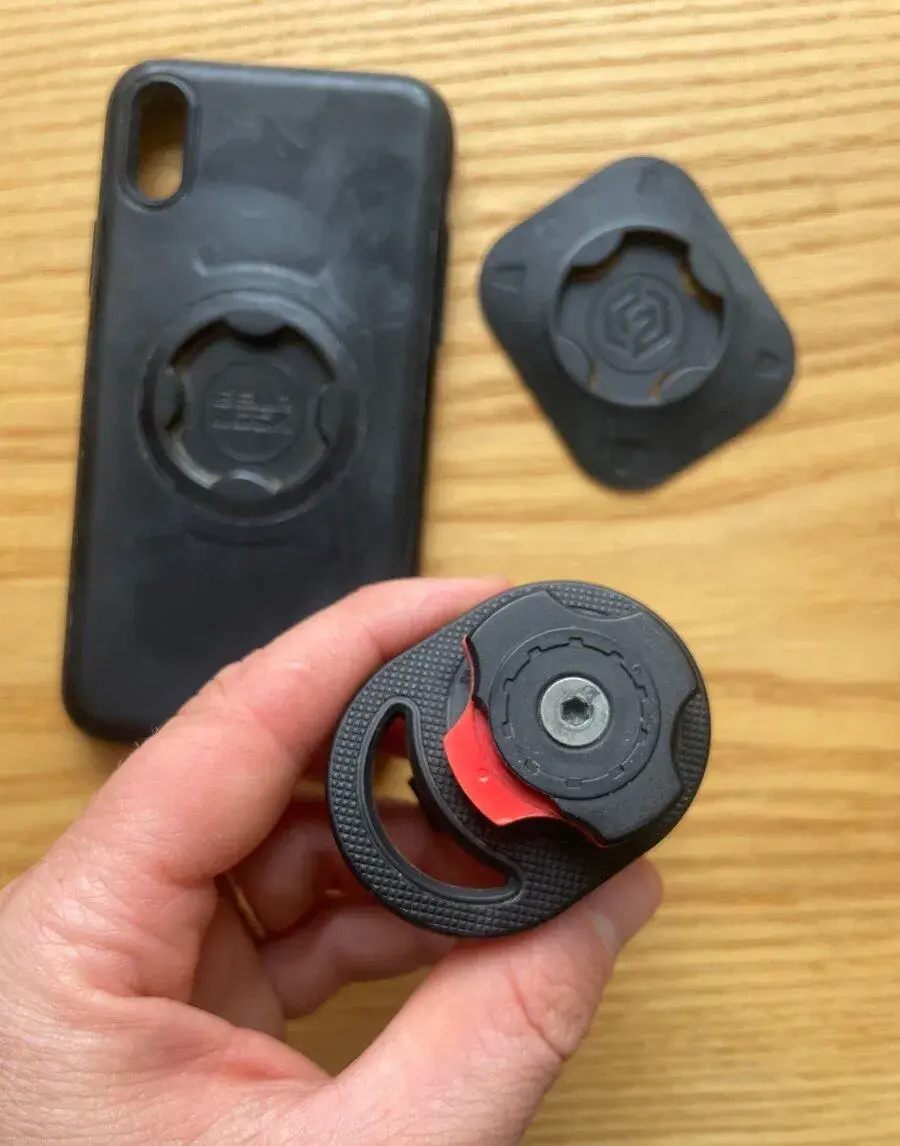 Spigen Gearlock – držáky na kolo + obal iPhone X