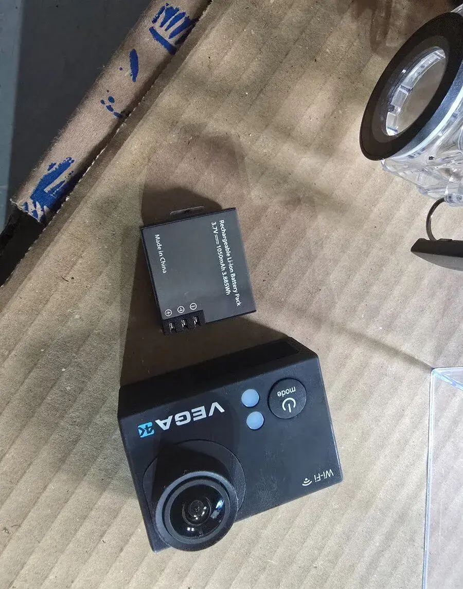 Akční kamera Niceboy VEGA 4K s tělovým příslušenstvím