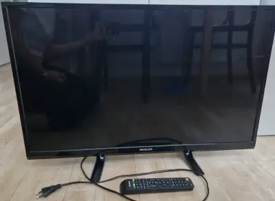 Televize Sencor SLE 3214M4 černá