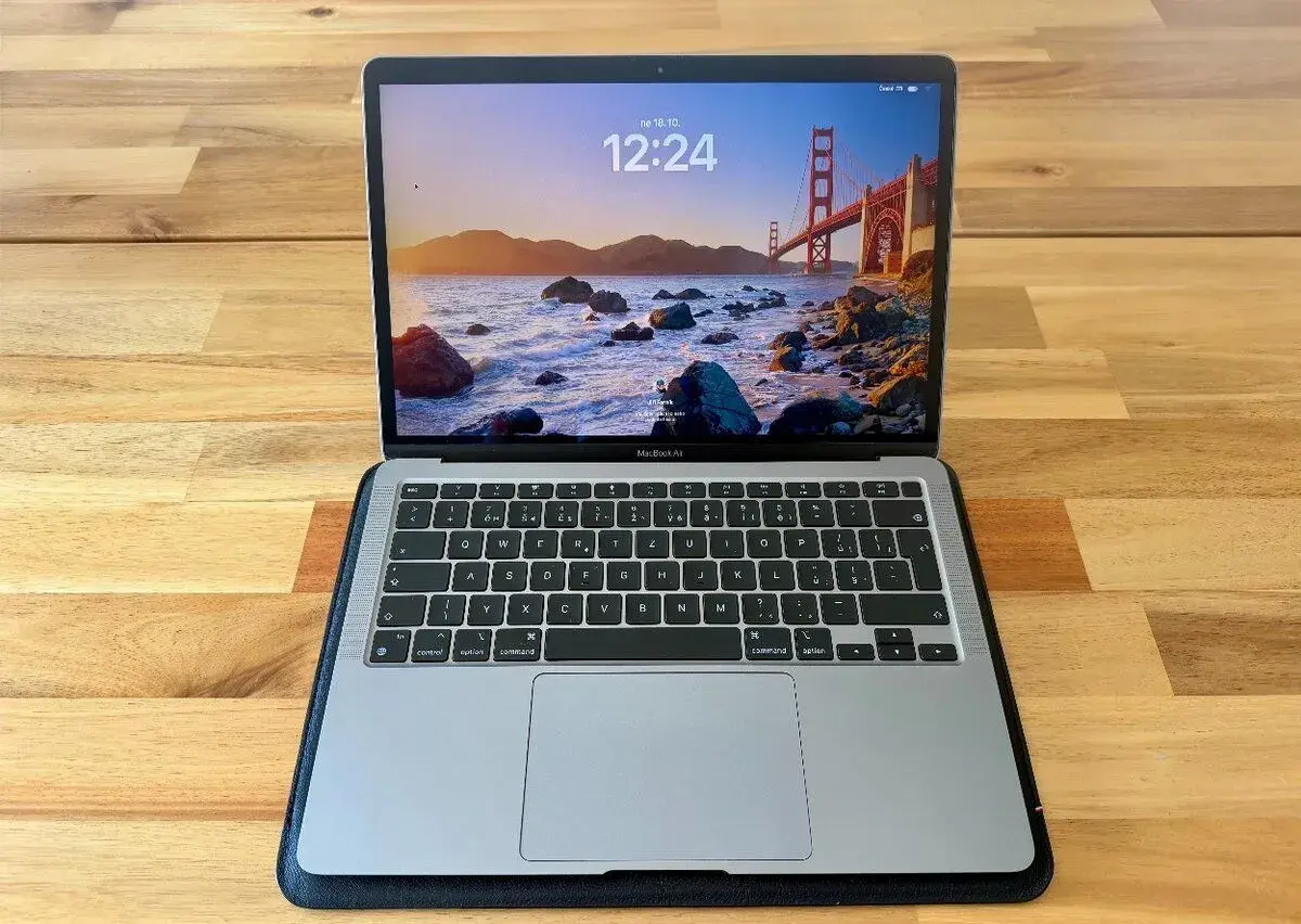CTO MacBook Air 13" M1 16 GB RAM 1 TB SSD baterie 91%