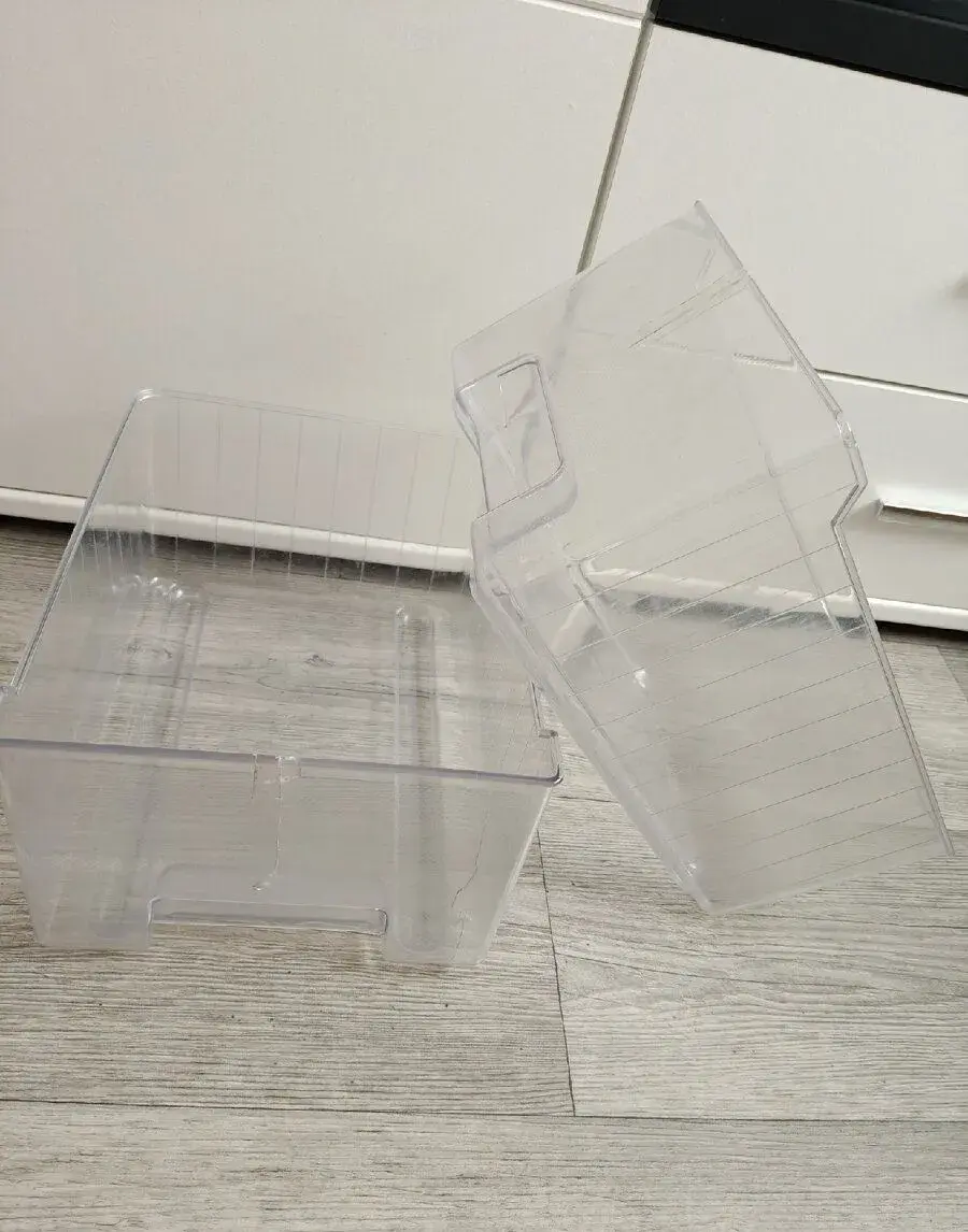 Boxy do lednice Bosch KGS36121