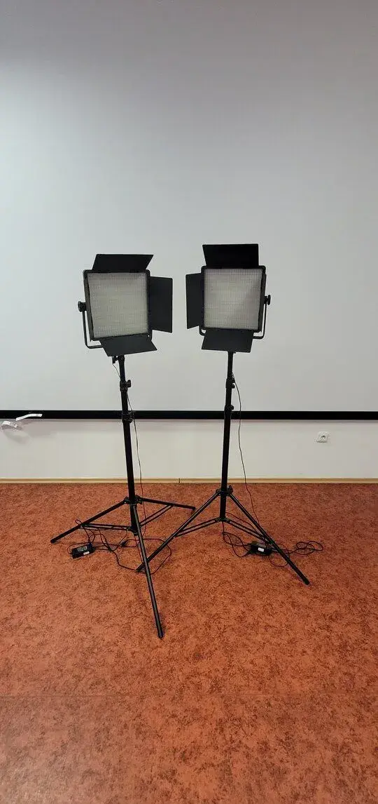Sada 2 kusu studiových světel Fomei LED Light 600-5432
