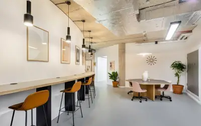 Pronájem kanceláře, 10 m² - Praha - Karlín, ev.č. CZcwnr5229
