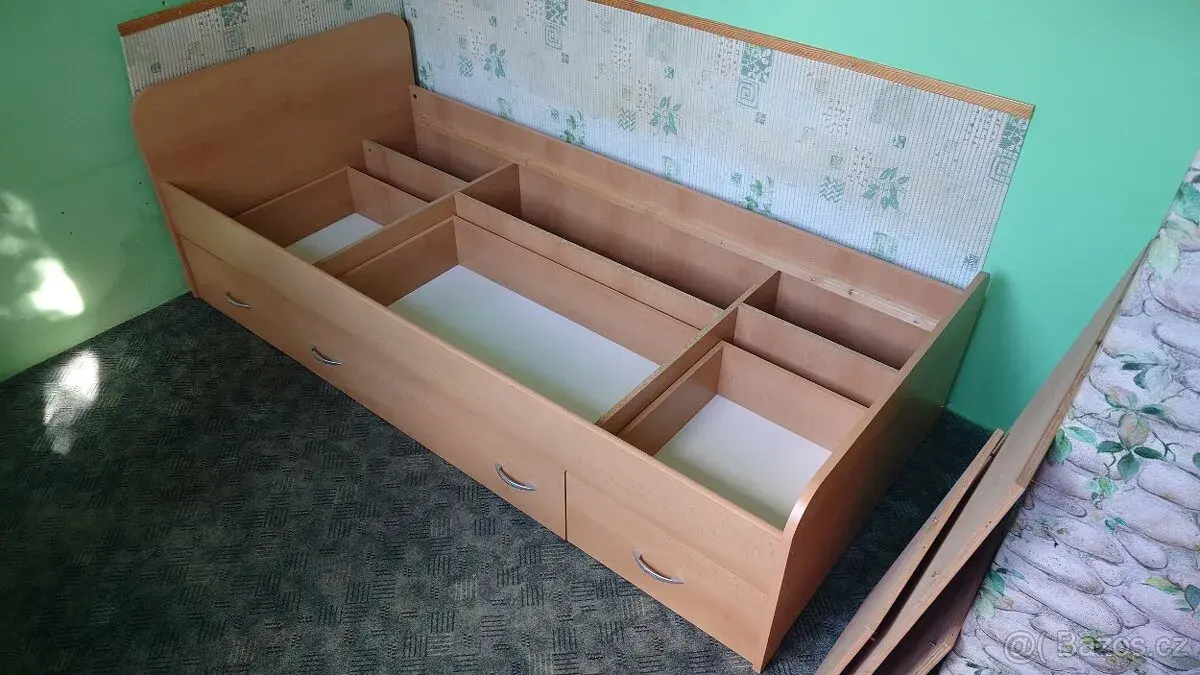 Postel 90 x 200 lamino dekor buk + úložný prostor