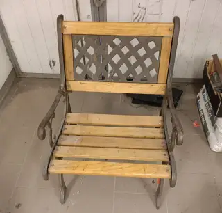 Litinové křesla 4ks