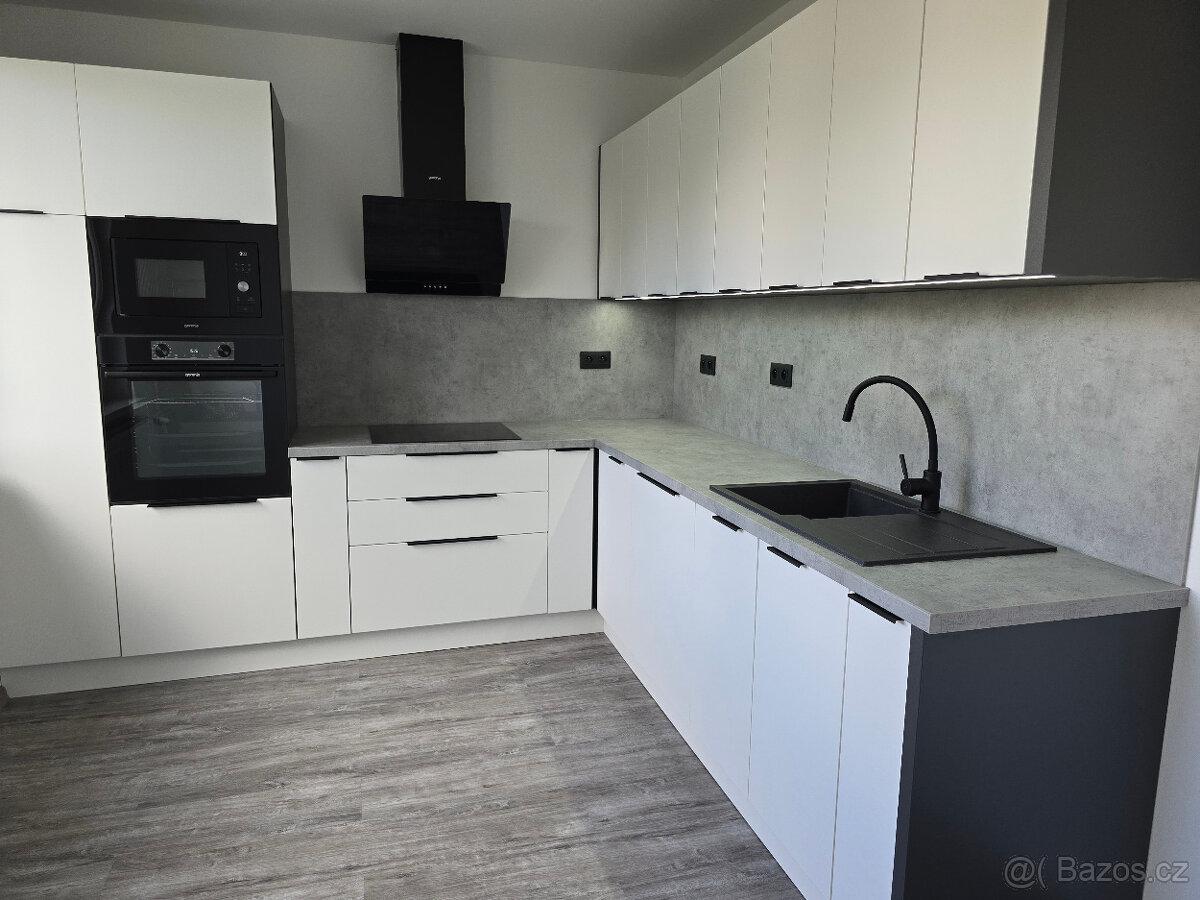 Prodám byt 2+1, 64m2, Sokolov, balkon, osobní vlastnictví