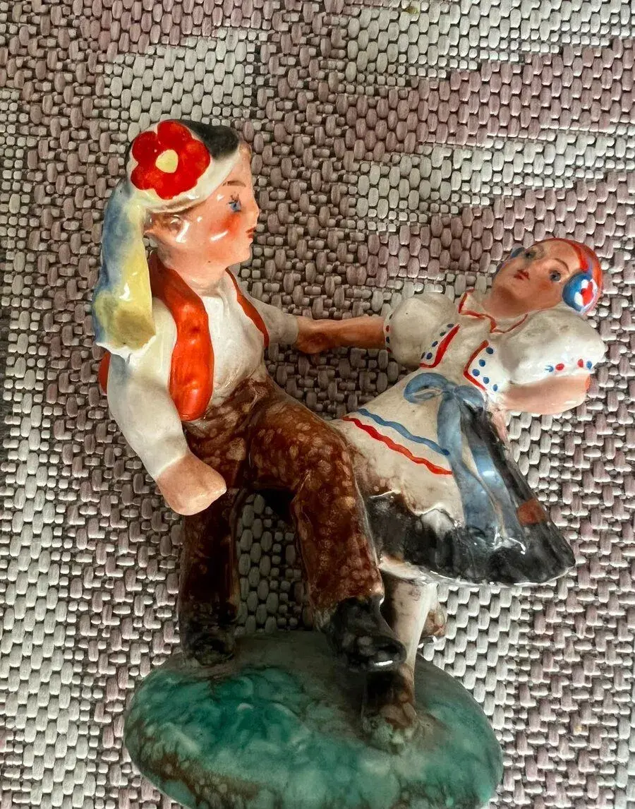 Soška tancujiciho paru
