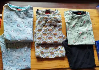Pyžámko 152 a elasťáky 140/146