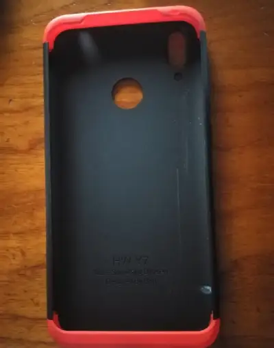 Kryt na tel. Huawei Y7