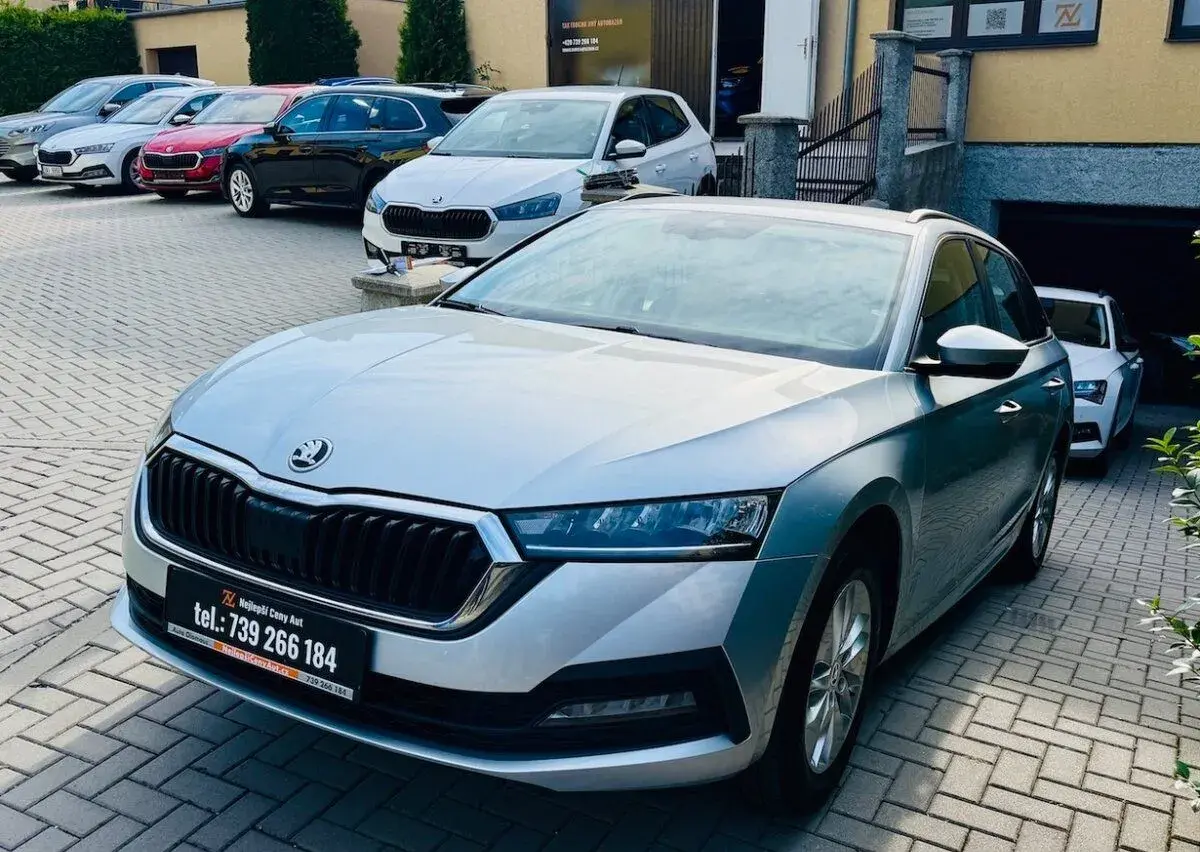 Škoda OCTAVIA – 2023, 147 300 km