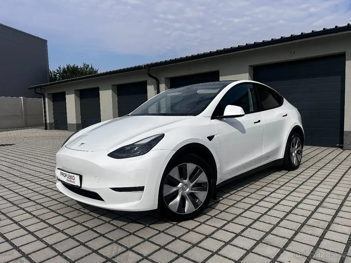 Tesla model – 135 000 km