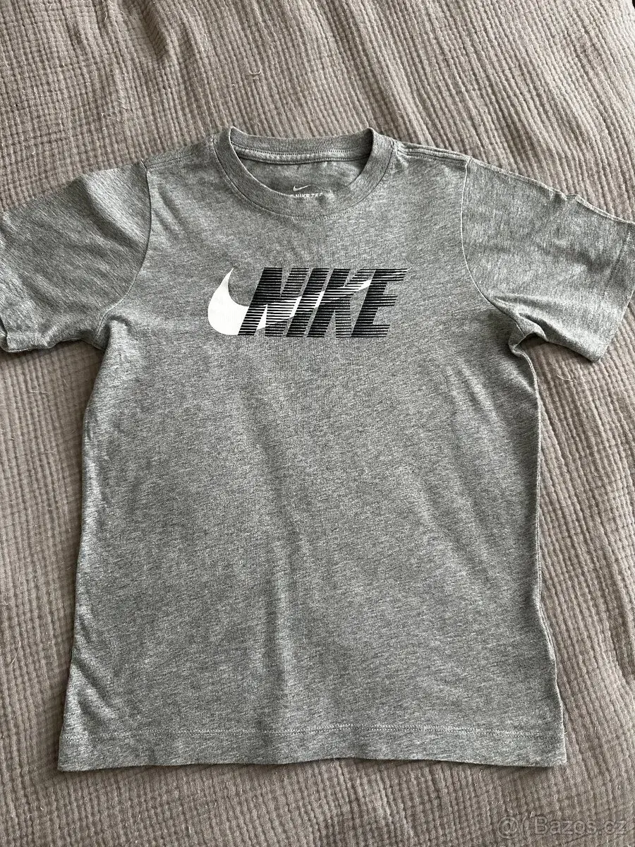 Tričko Nike vel.134
