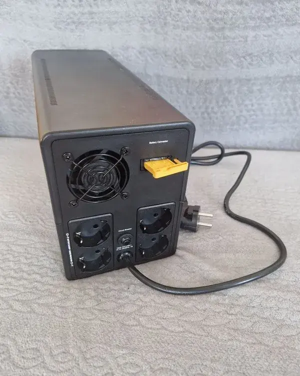 APC Easy-UPS