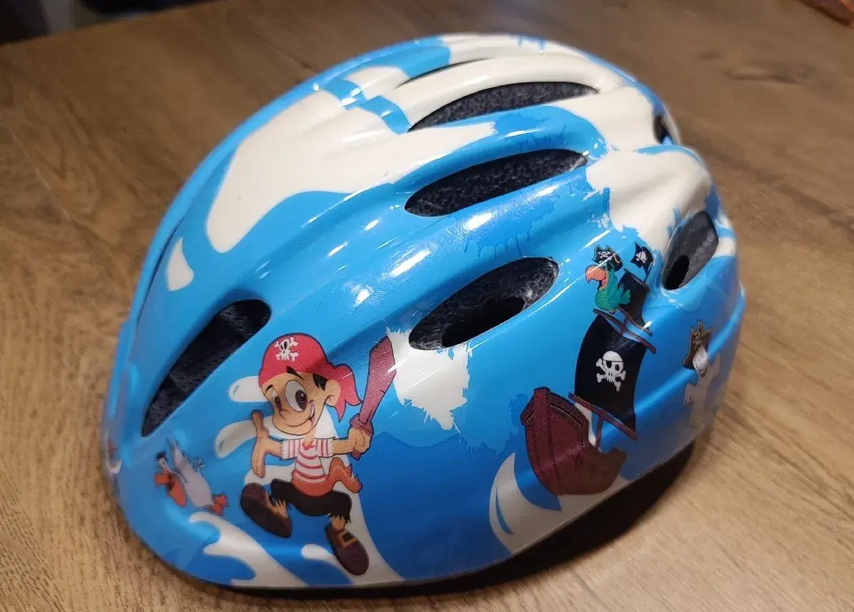 Dětská cyklistická helma + rukavičky