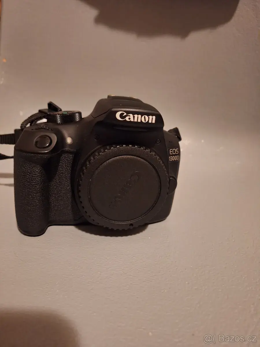 Canon EOS 1300D + 2x objektiv (18-55mm + 75-300mm) – Pouze o