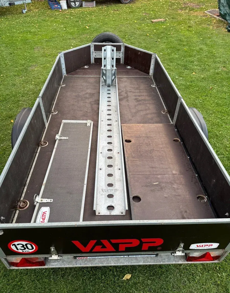 Přívěsný vozík VAPP PROFI 253x128, 750kg