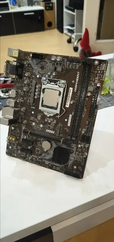 Deska s CPU MSI H310M PRO‑M2 + Intel Core i5‑8400
