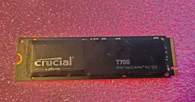 Crucial T700 4TB, PCIe 5.0 SSD