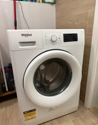 Pračka Whirlpool 7 kg – plně funkční