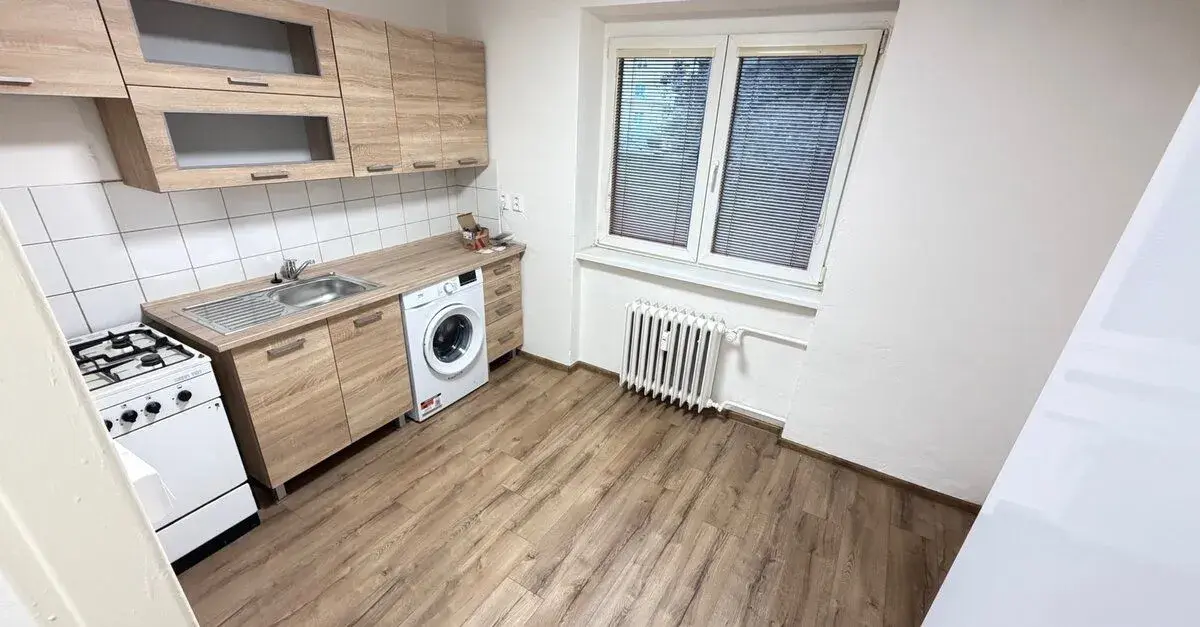 Pronájem bytu 1+1, 29,4 m² – Most