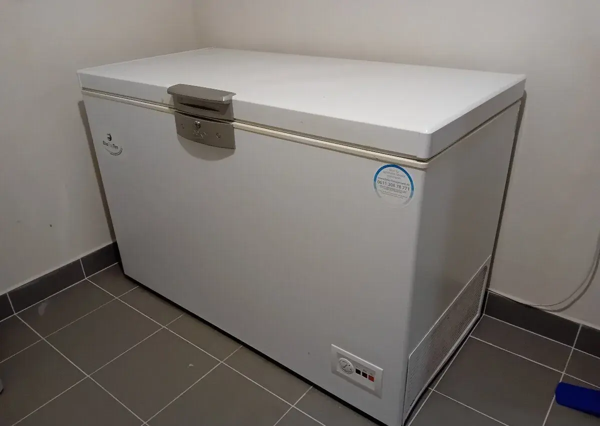 Pultový mrazák Beko, 280 litrů