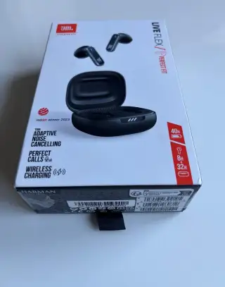 Nové sluchátka JBL Live Flex, černé