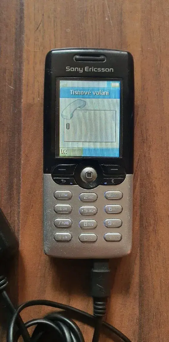 SONY T 610