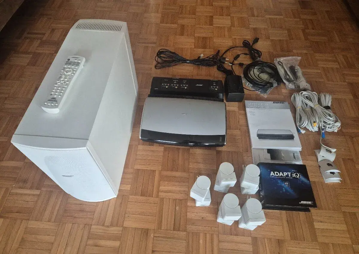 BOSE Lifestyle 48 – kompletní domácí kino 5.1, bílé repro