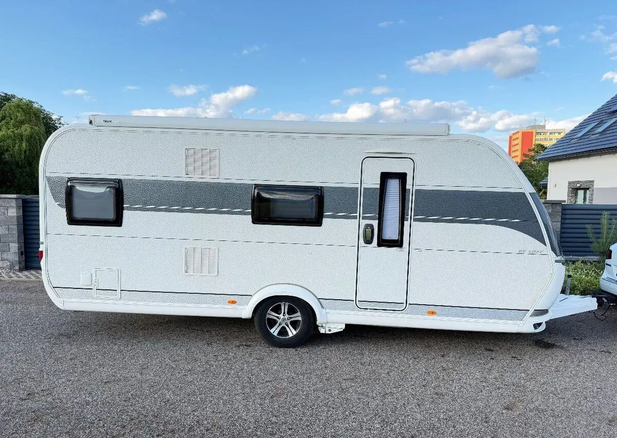 Hobby 545kmf + Mover + klima + Truma 6 + markiza + solar