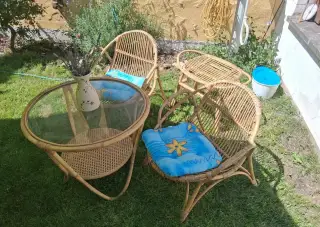 Ratanovy nabytek