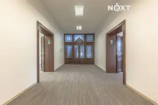 Pronájem komerční Kanceláře, 230㎡
