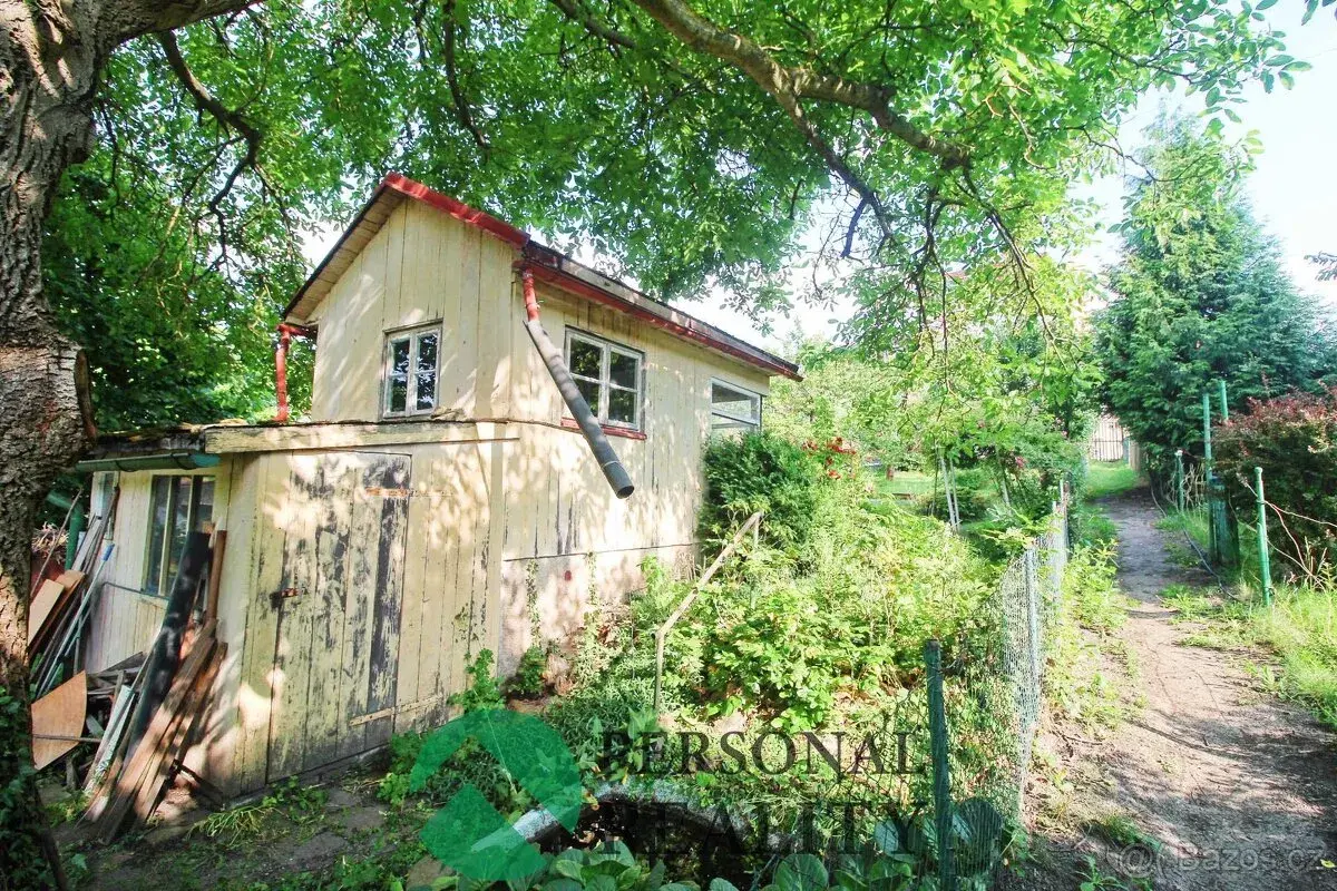 Prodej, chata, V Lesíku, 476 m², Kladno,, ev.č. 03337