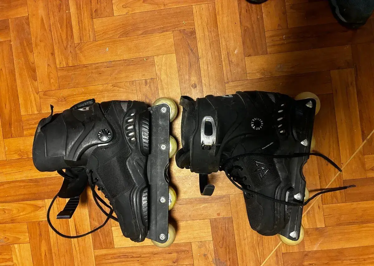 Rollerblade aggressive inline