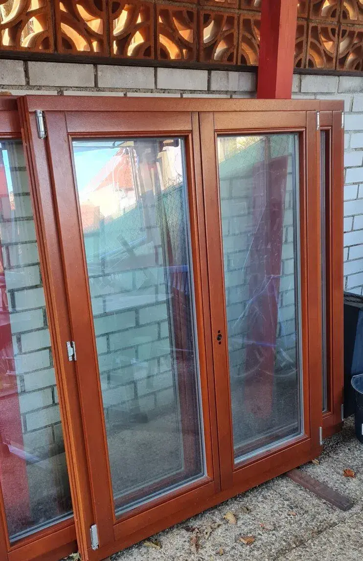 Okno Euro 68 merbau 120 x 150cm