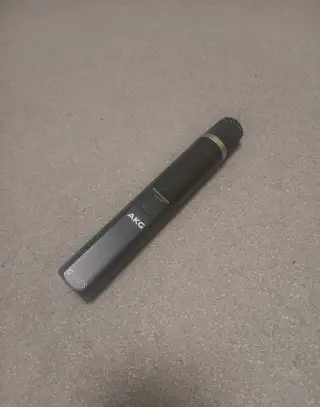 Kondenzátorový mikrofon AKG C1000S