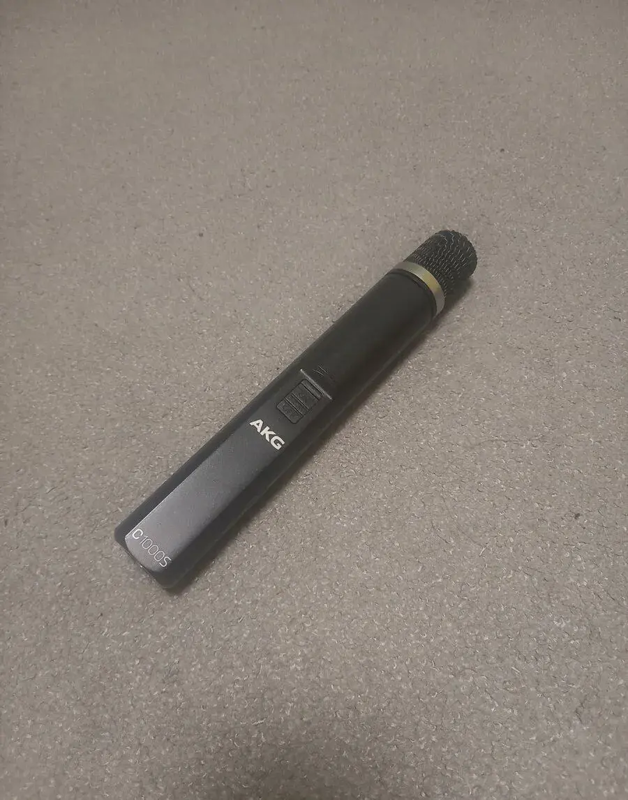 Kondenzátorový mikrofon AKG C1000S