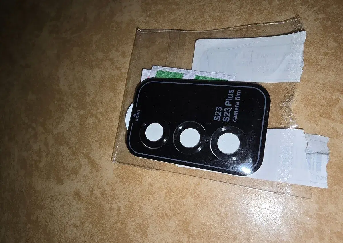Samsung Galaxy S23 a S23 Plus kryt fotoaparátu