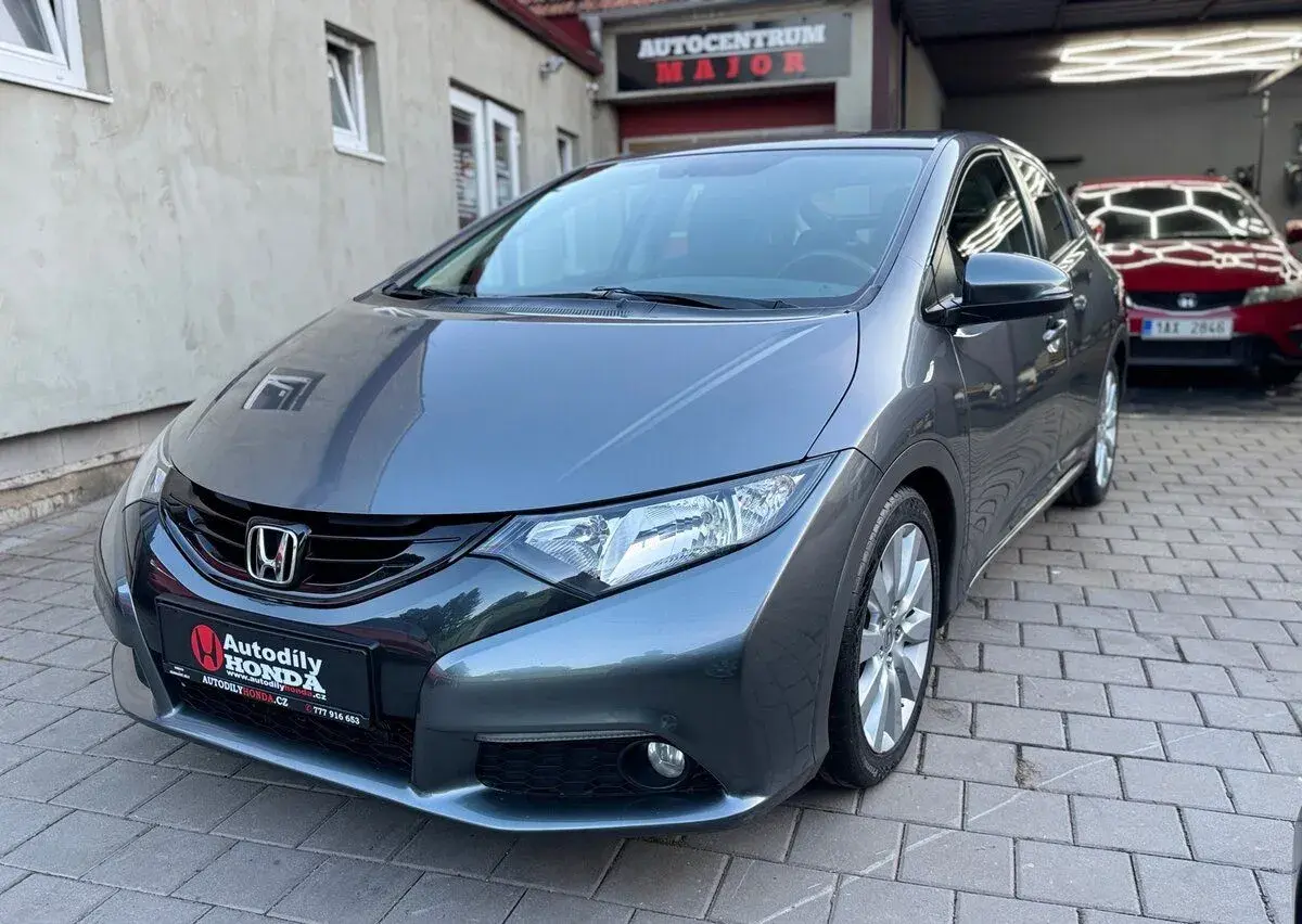 Honda Civic – 2012, 42 000 km