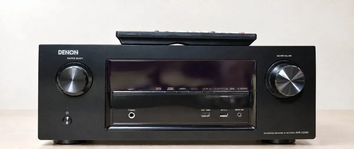 Denon AVR-X2000 / AirPlay ,Spotify , Internet radio ,USB