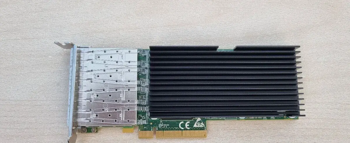 Síťová karta 4x10gbit SFP+ serverová