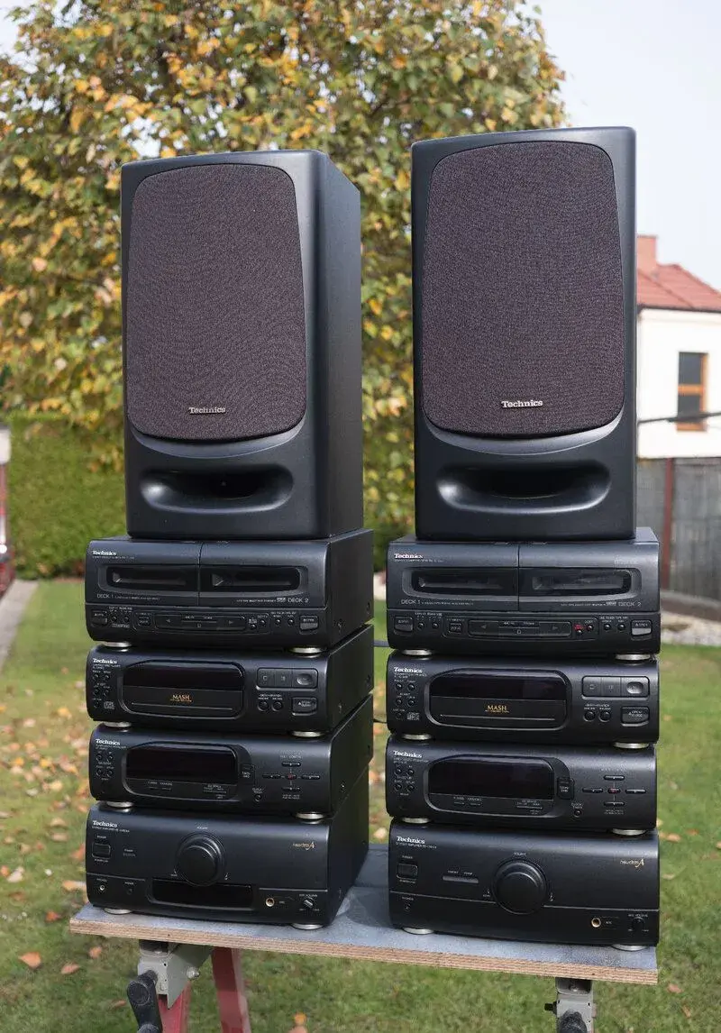 2x věž Technics
