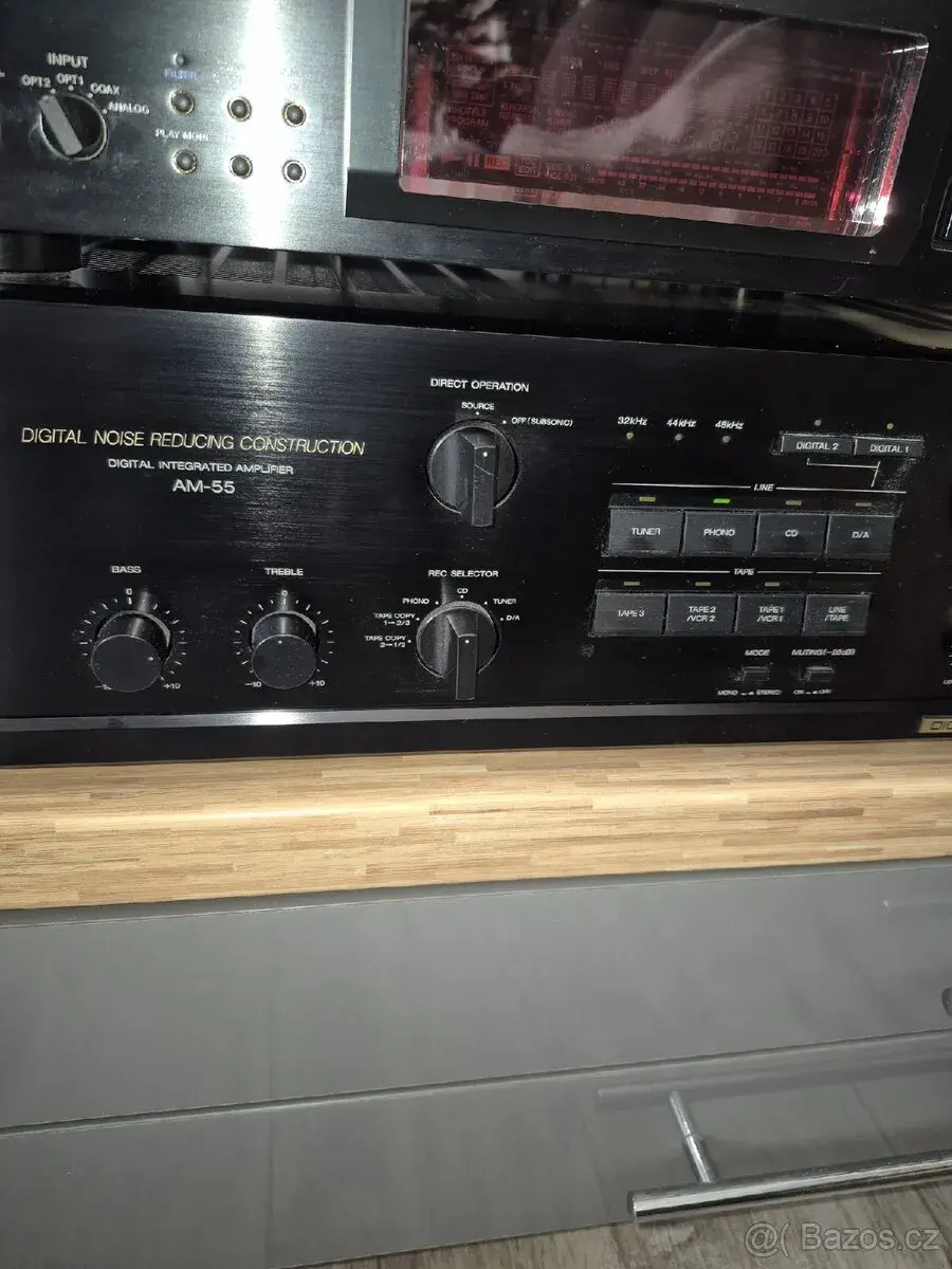 Akai AM 55