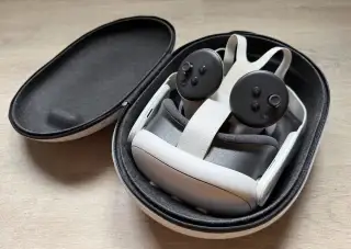 VR brýle Meta Quest 3 (512 GB) + Originál Meta Case