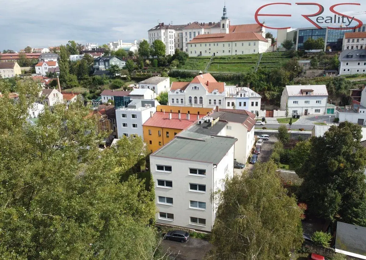 Administrativní budova, 1 800 m² - Mladá Boleslav IV